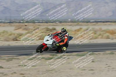 media/Sep-20-2025-Race Pace (Sat) [[d4e1b33f4d]]/Non Verified/Turn 4 Inside (8am)/